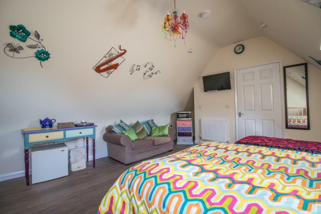 The Saracens Head The Conkera Apartment Chapel Saint Leonards Bagian luar foto